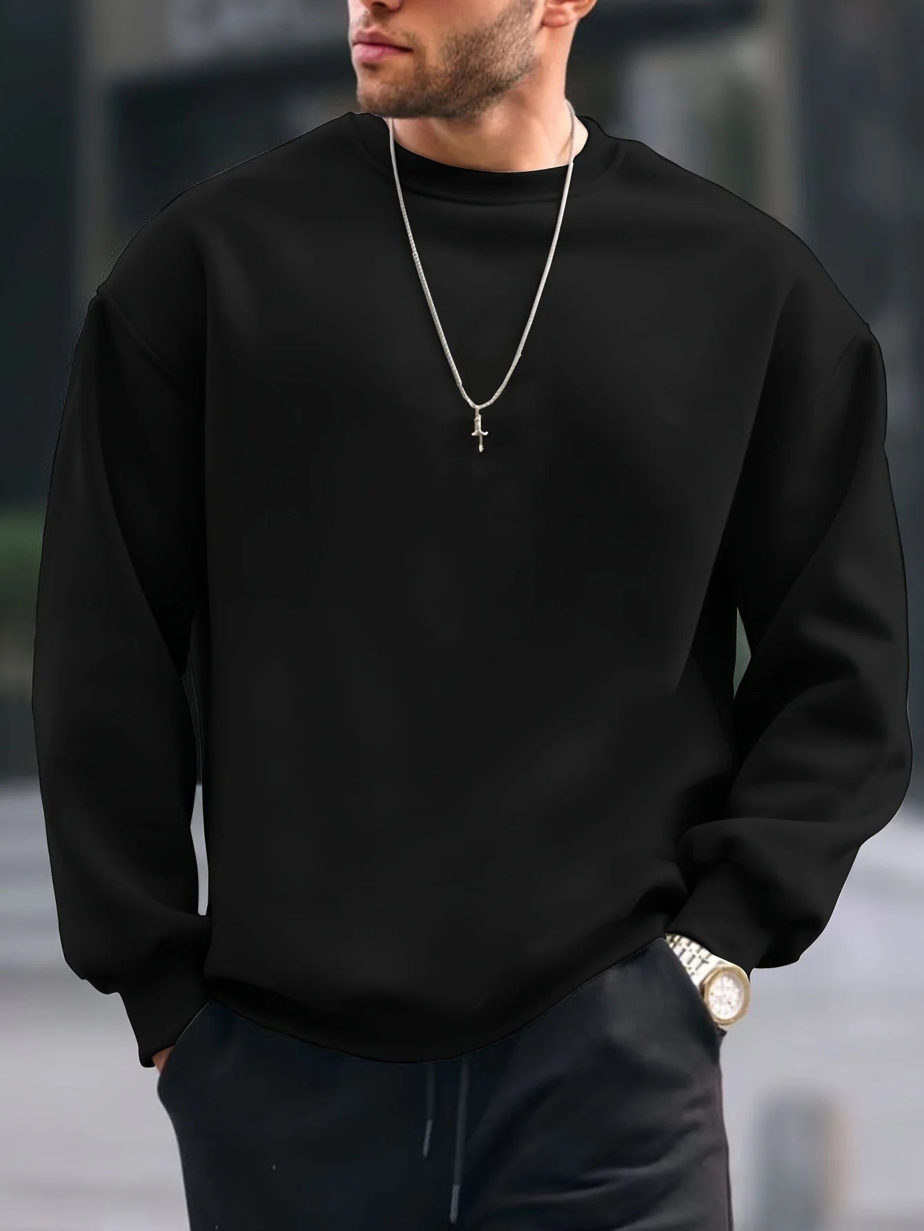 Casual long sleeved sweatshirt