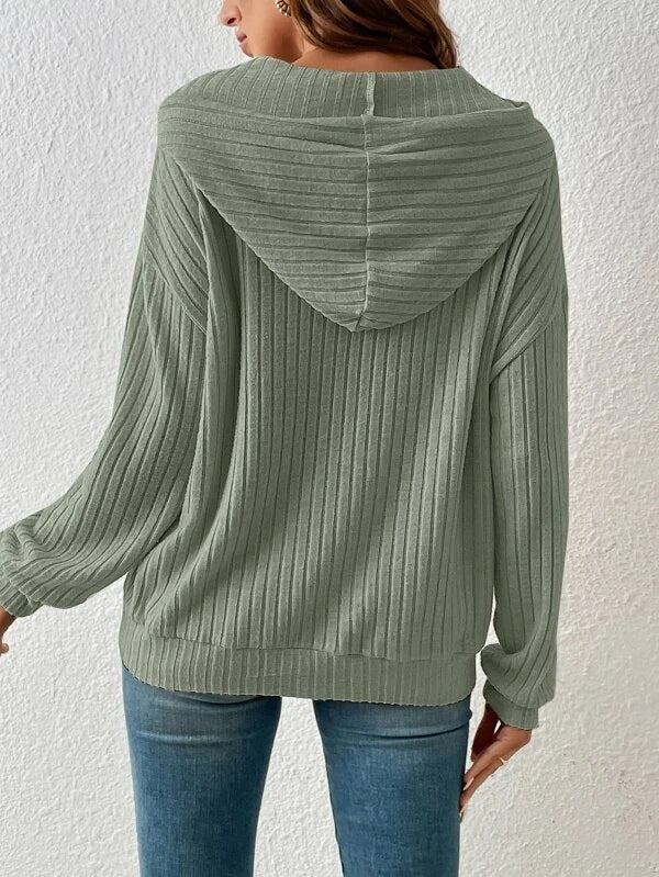 Long-sleeved Hooded Sweatshirt